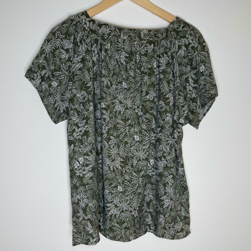 Christopher & Banks | Petite Green Botanical Print Square Neck Blouse | PXL - Picture 2 of 8